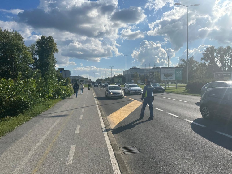 Slika /PU_ZG/slike/PUZ/2025/LISTOPAD/2-10- traka/Žuta traka - foto.jpg